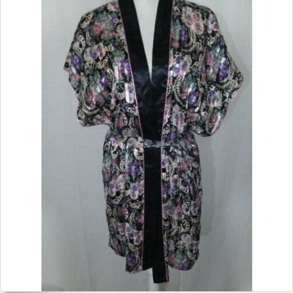 Val Mode Other - Val Mode Vintage Women's Robe KIMONO Floral Size M